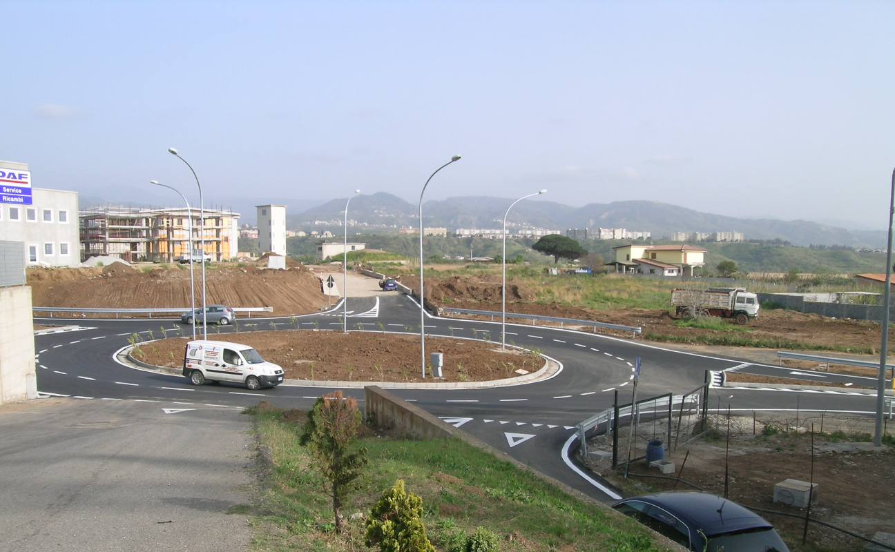 Realizzazione strada di collegamento tra Via Consortile e svincolo "Campo Calabro" della A3 SA-RC (1° stralcio)