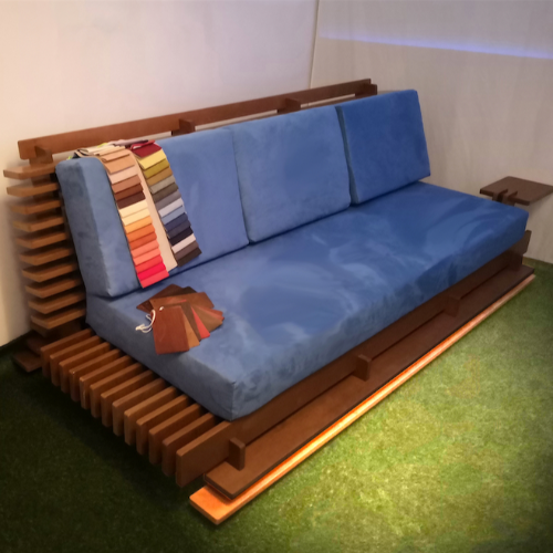 JIGOKU GUMI - sofà: il legno come unico elemento